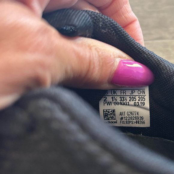 Kids Adidas Sneakers 2 - Picture 6 of 6